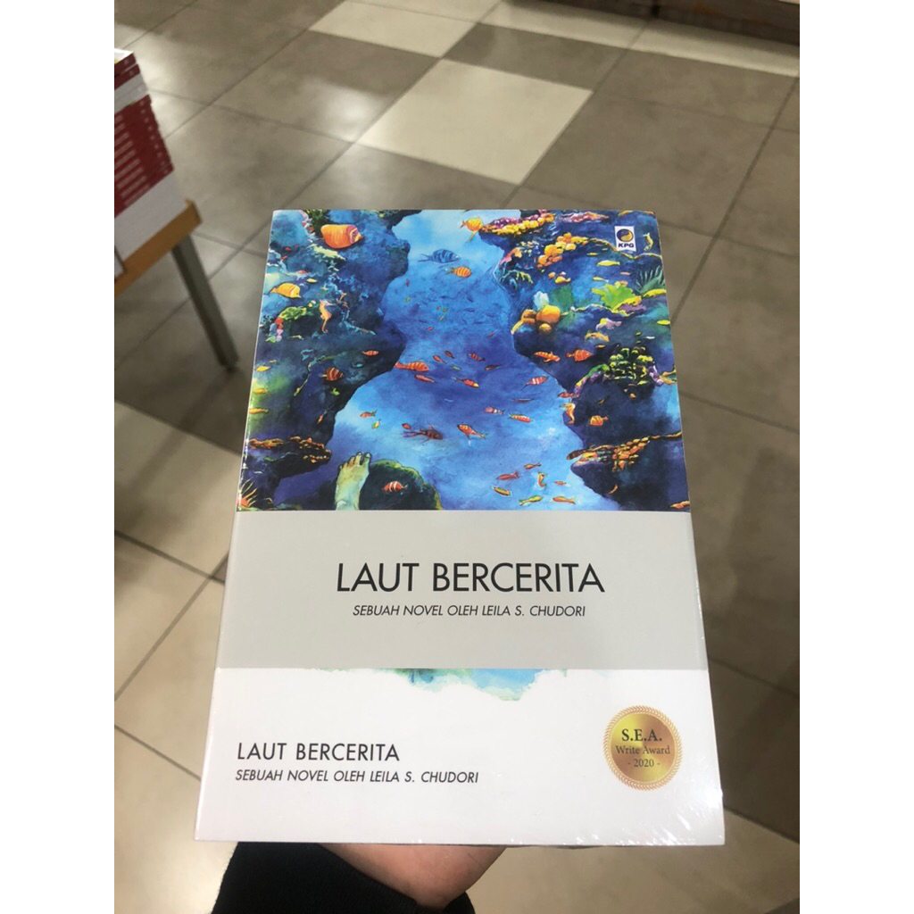 BUKU LAUT BERCERITA