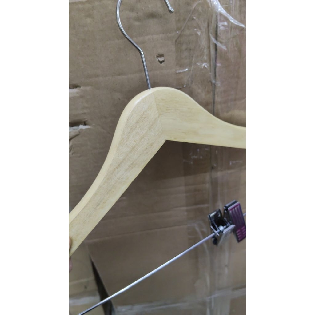 Gantungan Baju / Hanger Baju Dewasa Kayu Jepit