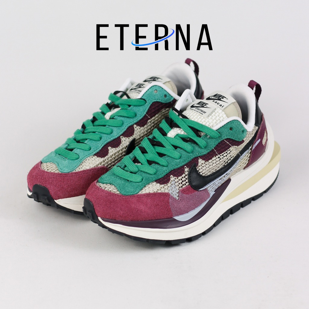 Eterna. - Sepatu Sacai Vaporwaffle Villain Red Green Casual Gym Olahraga Joging Pria Wanita Sport