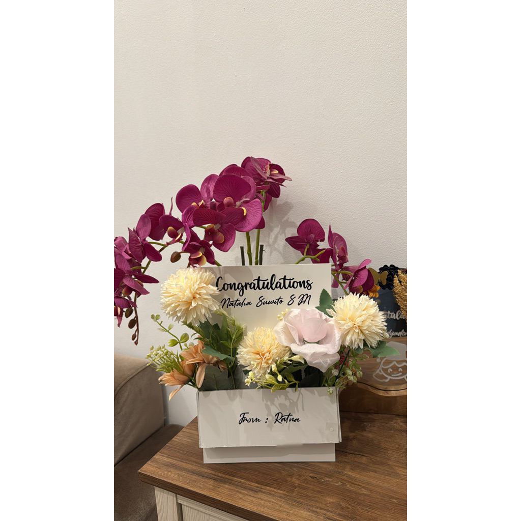 

FLOWER BOX MINI ( SEHARI JADI ) KIRIM SELURUH INDO