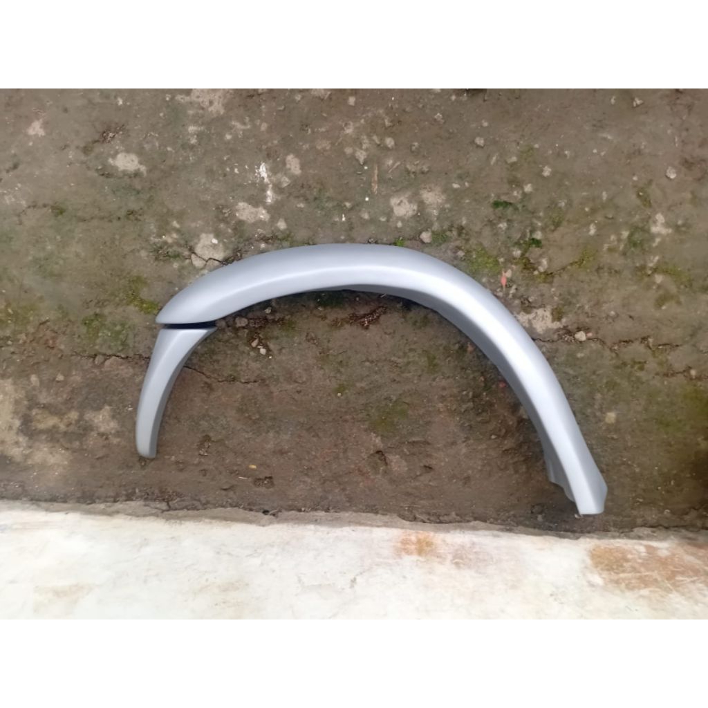 over fender satuan Strada L200
