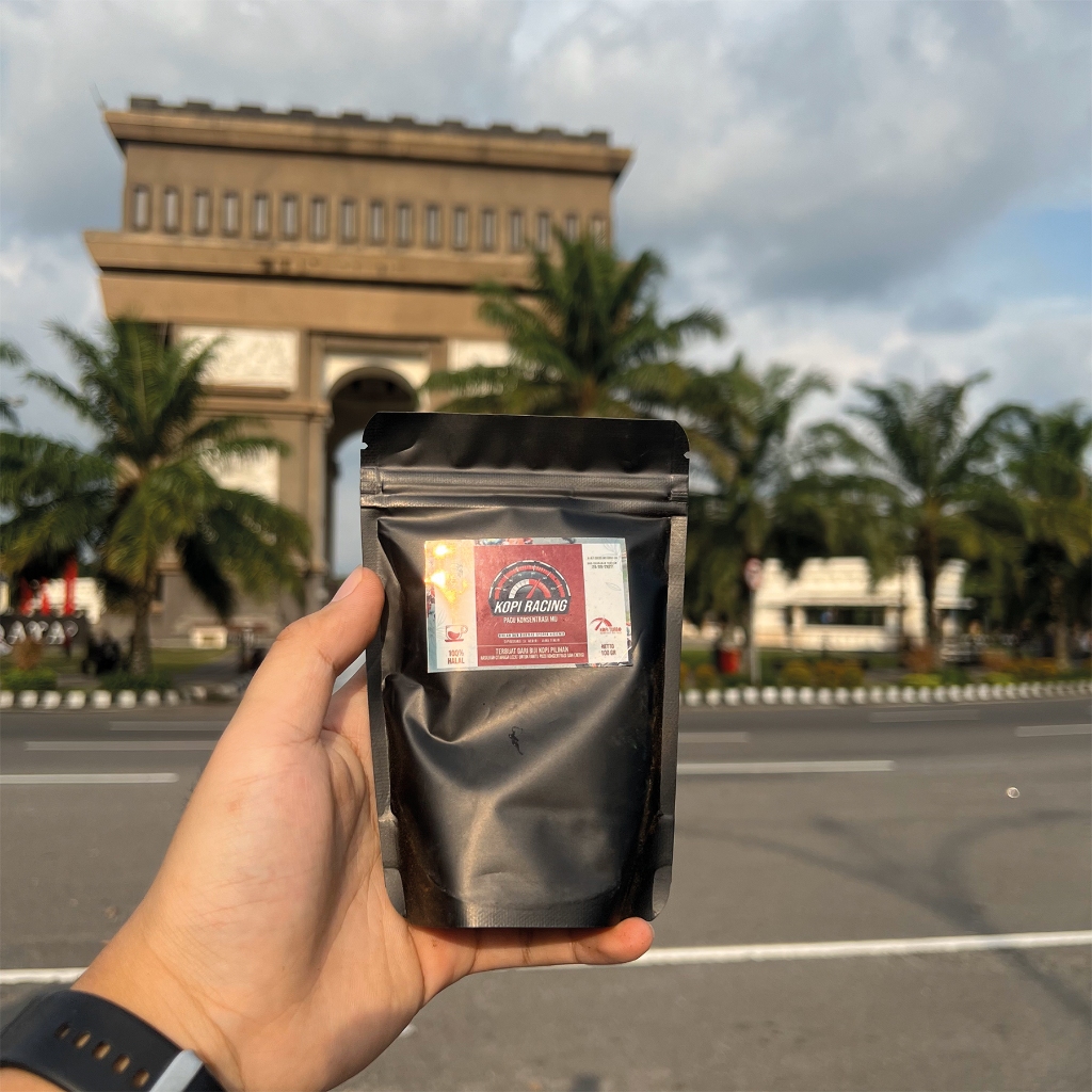 

Bubuk Kopi Racing Merah isi 100gr Spesial Untuk Stamina & Kesehatan - Coffee Air
