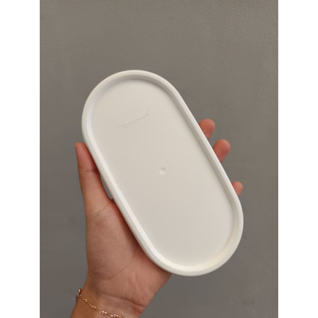 TUTUP OVAL TUPPERWARE