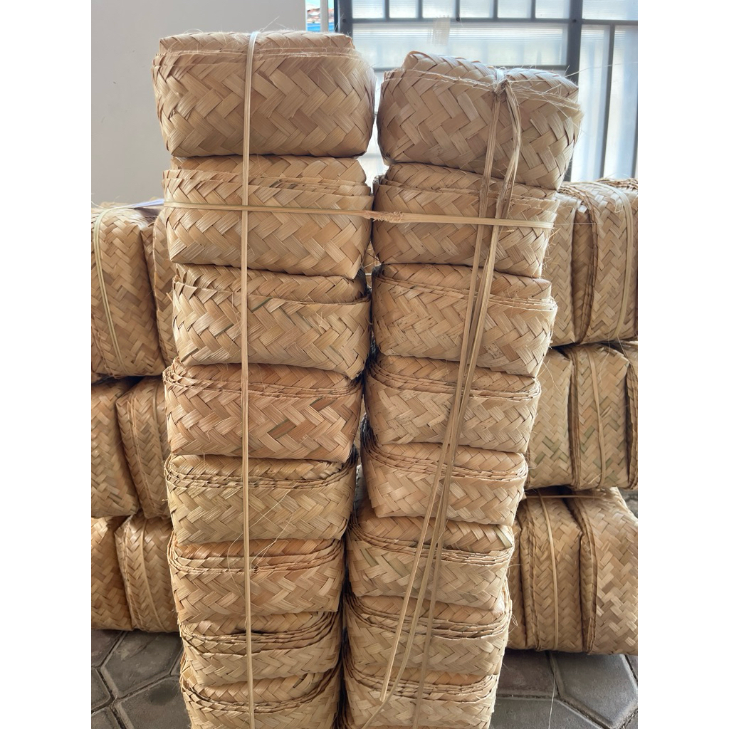 ( Sepasang ) Besek Nasi 15 X 15 Besek Nasi Berkat Besek Souvenir Besek Hampers Besek Snack