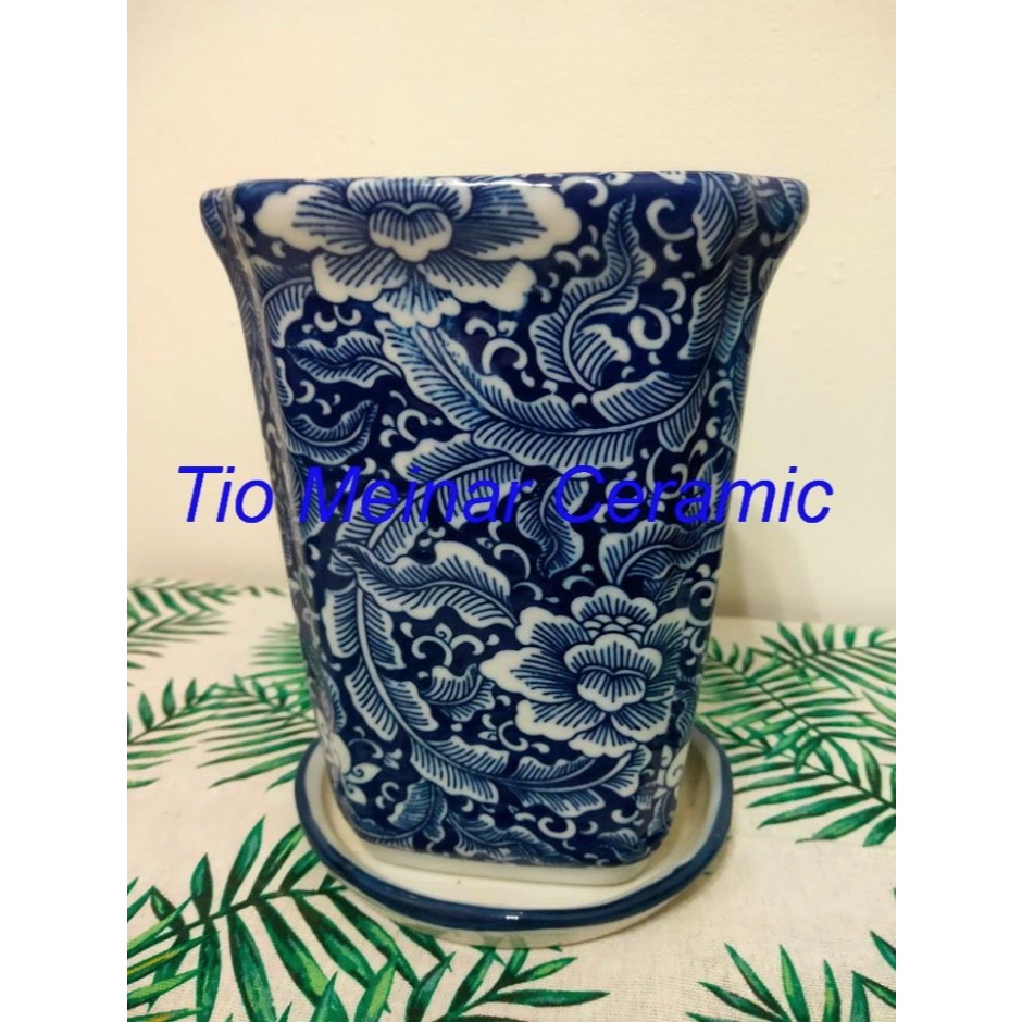 Pot Bunga Keramik Cina DarkBlue Segi 4 Motif Scarlet Flower