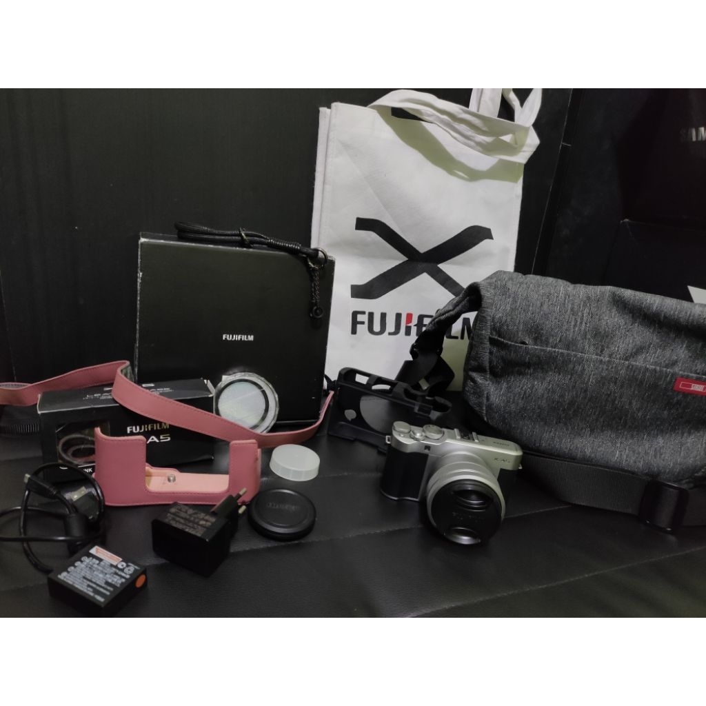 Kamera fujifilm XA5 X-A5 Second Bekas Silver Fullset Gift dan Bonus