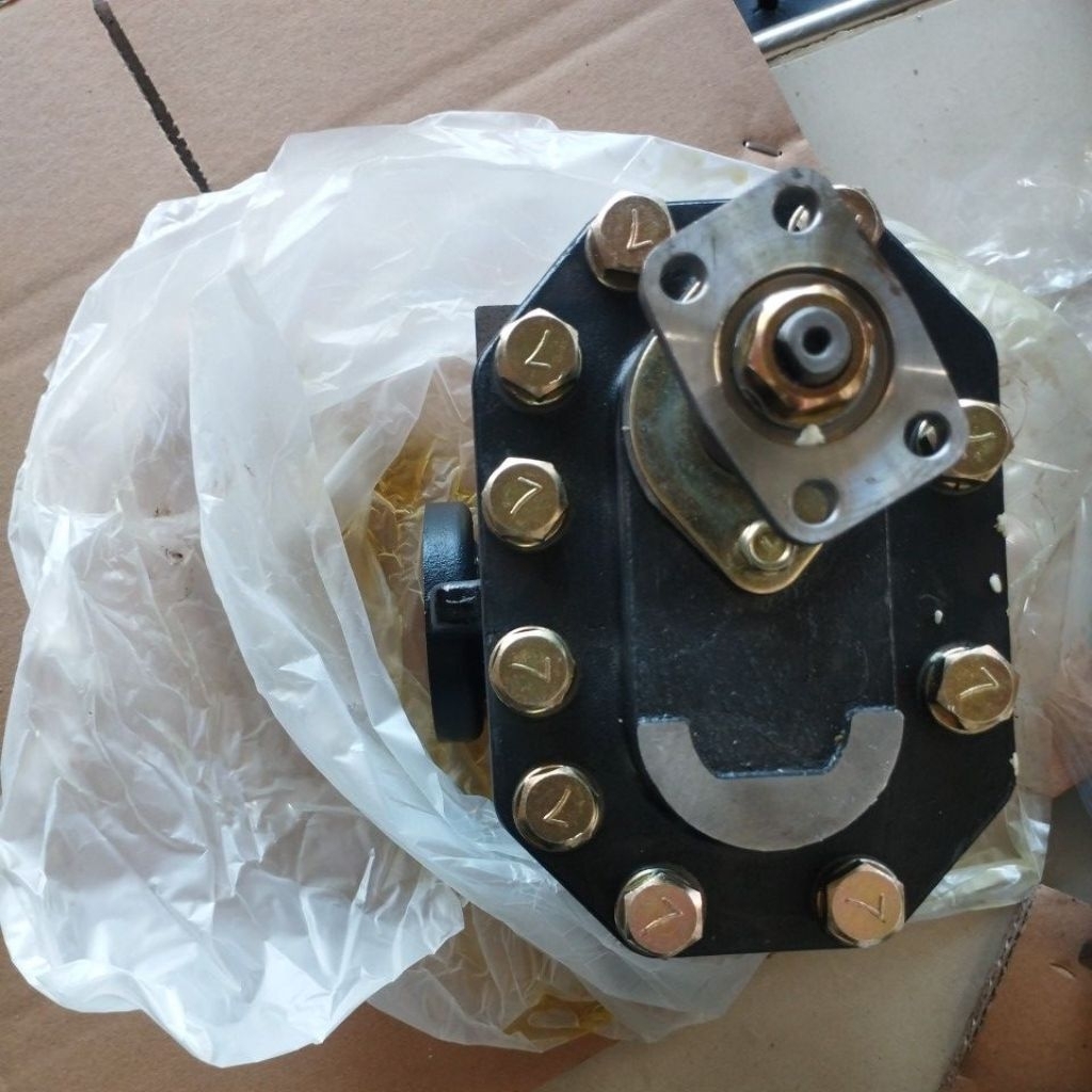 Pompa Hidrolis Truk Dump KP75 SEGITIGA