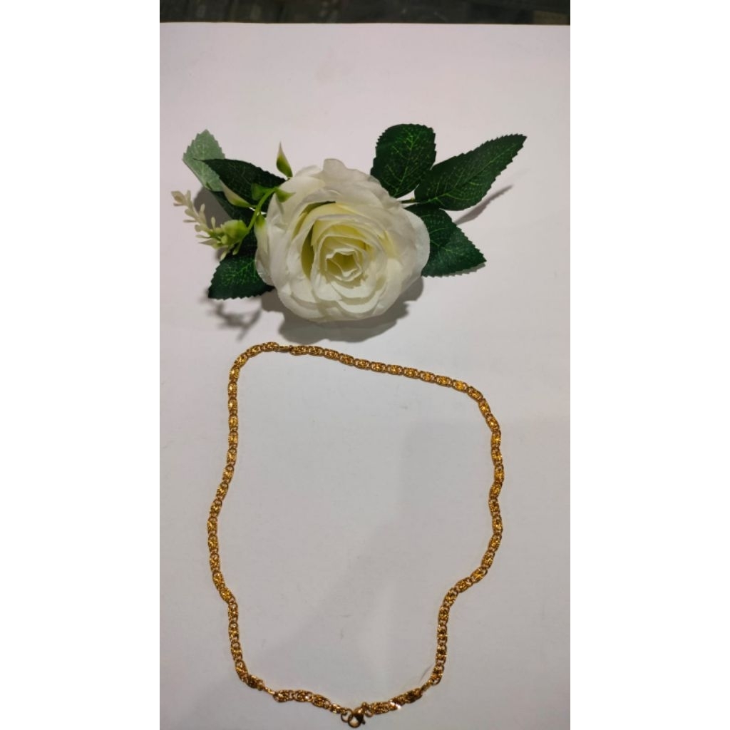 Kalung Titanium Mawar Silver Emas Cewek