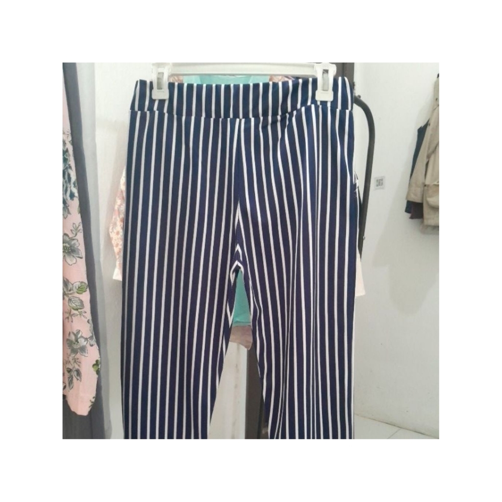 PRELOVED - CELANA SCUBA - CELANA SKINNY