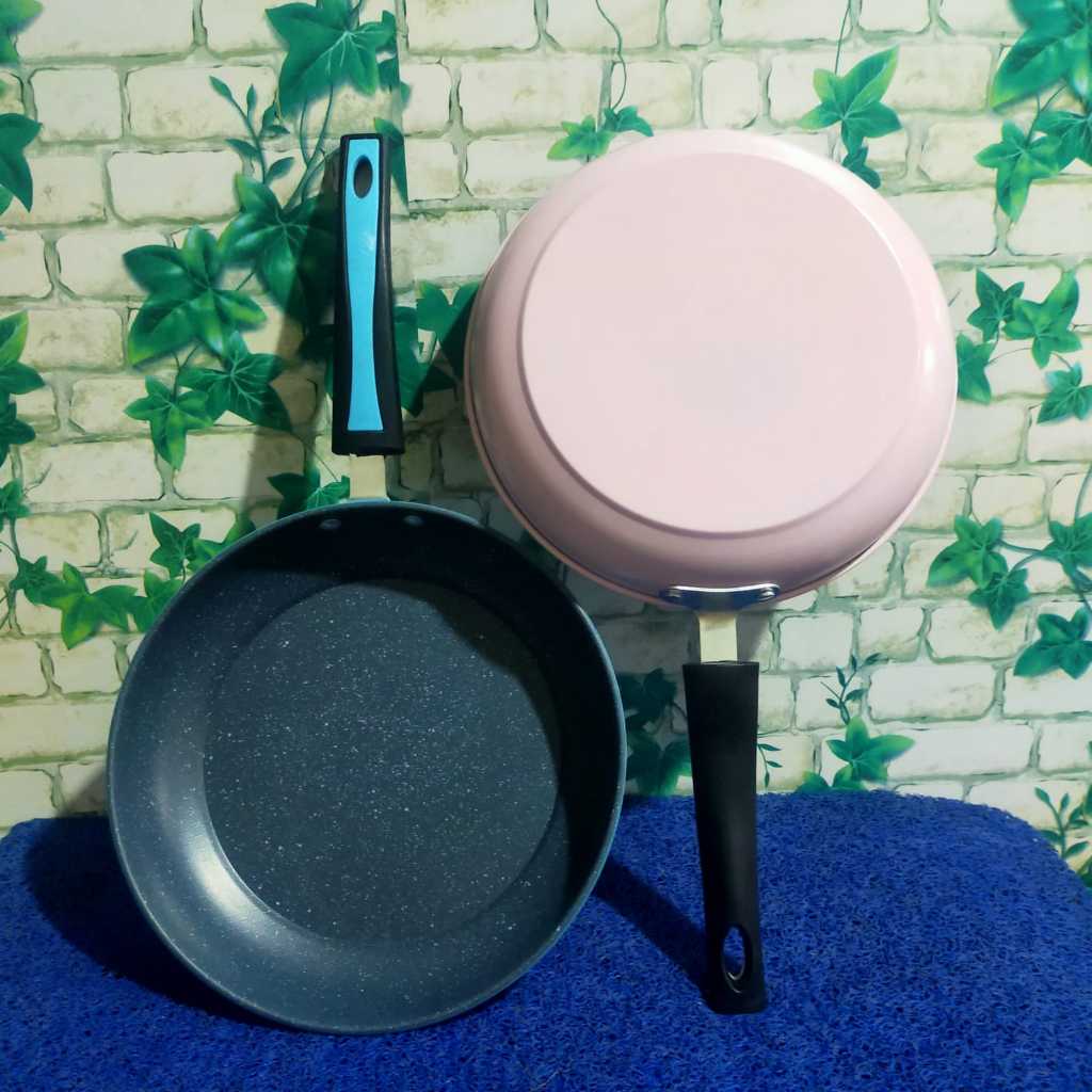 FRYPAN COLOR XYT3 22 UGO/WAJAN TEFLON OGO UK 22 MASAK / TUMIS / OSENG / TEFLON UGO 22 CM / TEFLON WA