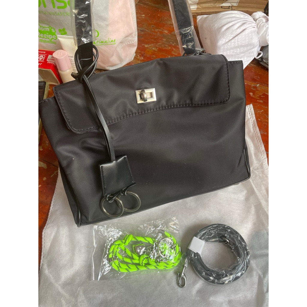 ala Balen Rodeo no Brand Nylon Dashion Bag Sling Shoulder Tas Nilon Hitam Waterproof anti air