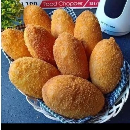 

Roti goreng isi kelapa