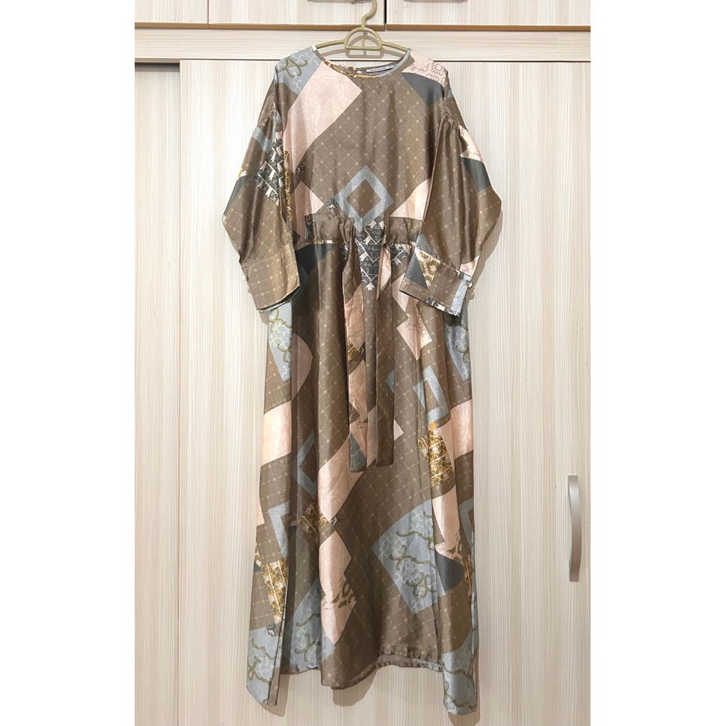 Preloved RiaMiranda Dress