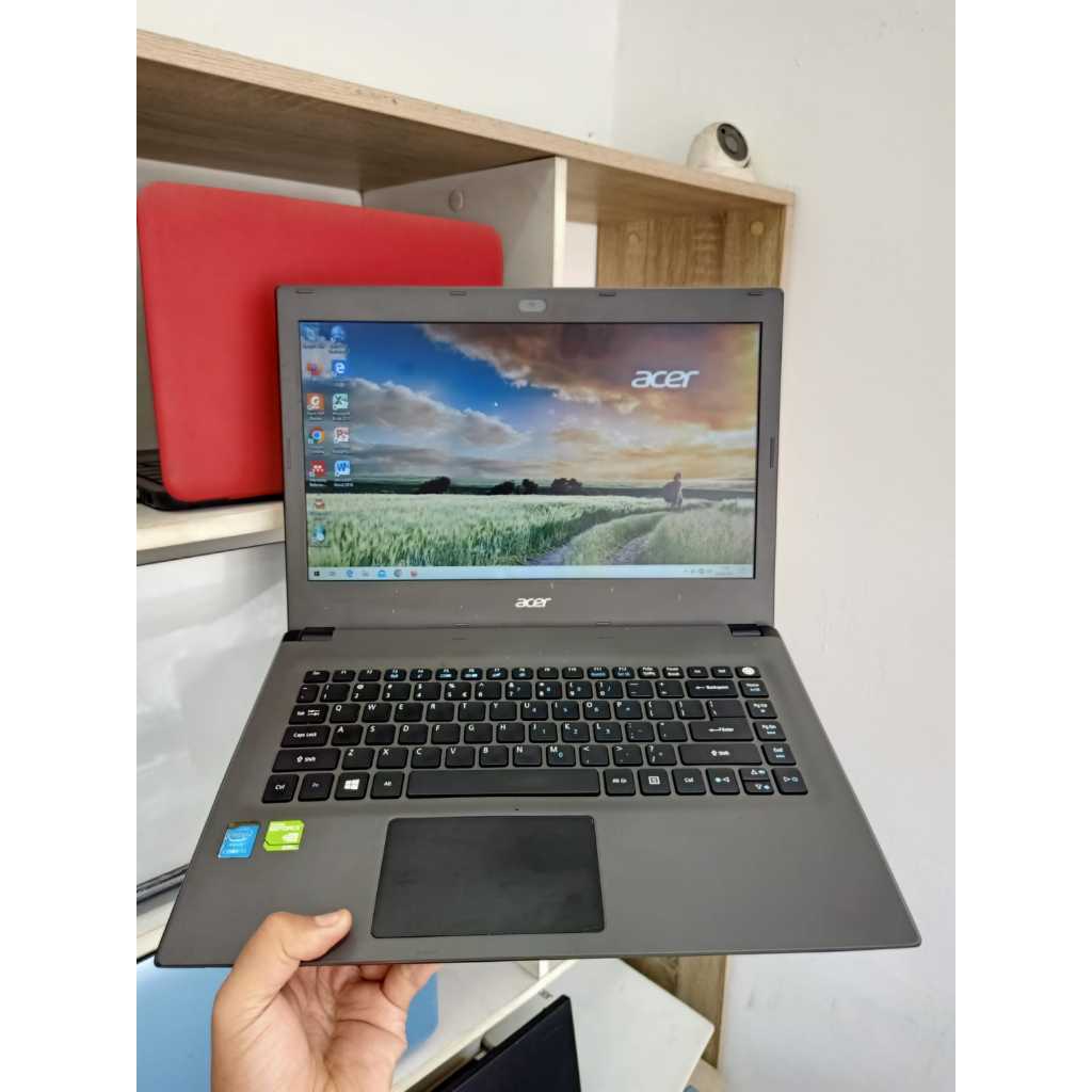Laptop GAMING ACER slim/ Intel CORE-i5 (Gen4) Ram8Gb / Ssd128Gb/ VGA 2GB/ Segel Ori / layar 14inch/ 