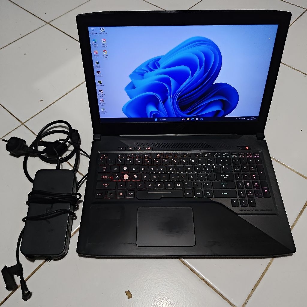 Asus ROG GL503VD I7 GEN 7 / RAM 16GB / GTX1050 / SSD 512GB