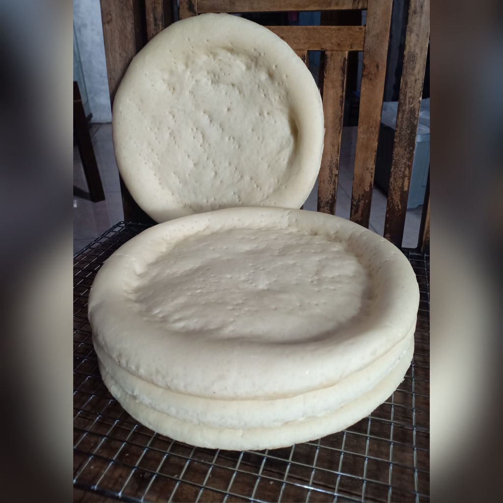 

Dough Pizza Diameter 24 cm