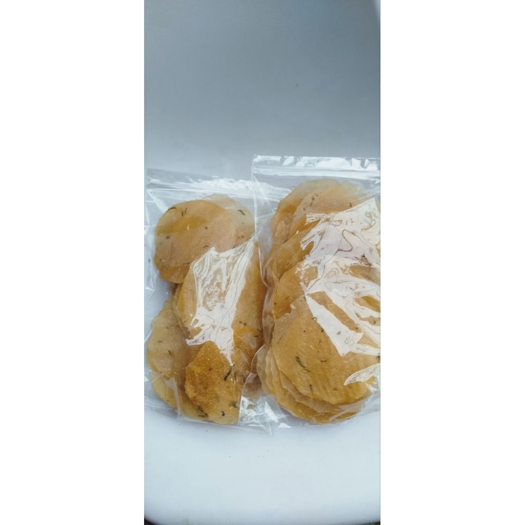 

Kerupuk opak singkong