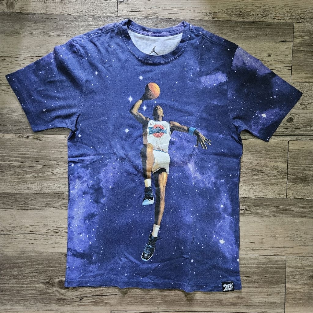 PRELOVED Kaos Air Jordan 11 XI 2016 Space Jam 20th Anniversary size M