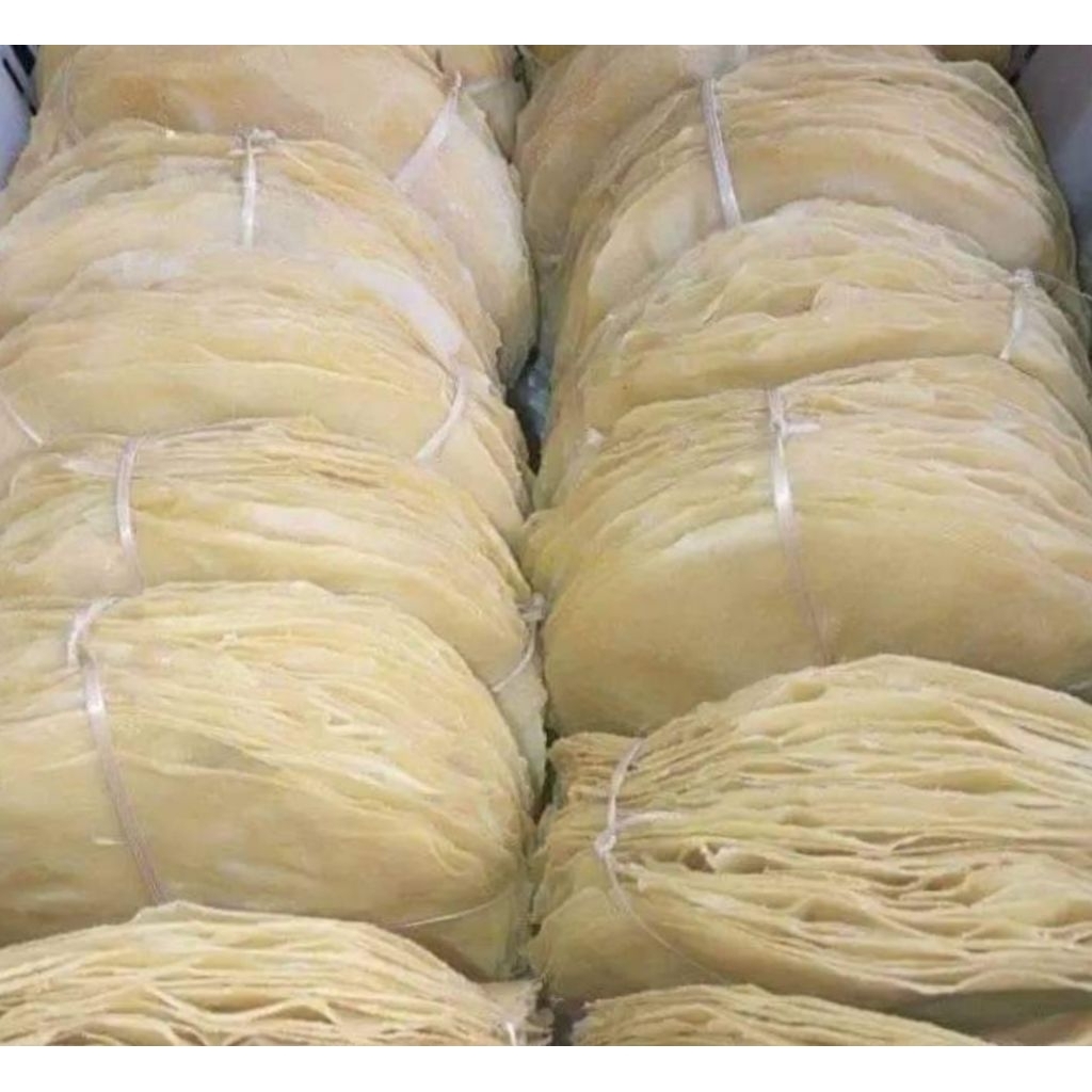 

isi 50pcs,per bungkus, opak singkong mentah.(lempeng)