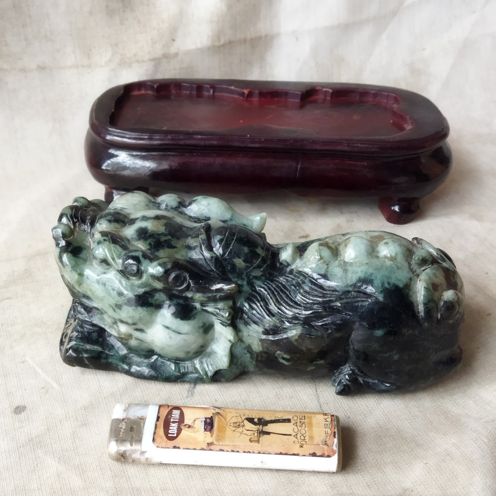 Pajangan Vintage Patung Qilin batu hijau