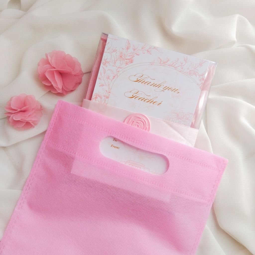 

TAS KADO TAMBAHAN | TAS SPUNBOND PINK UK 20x26