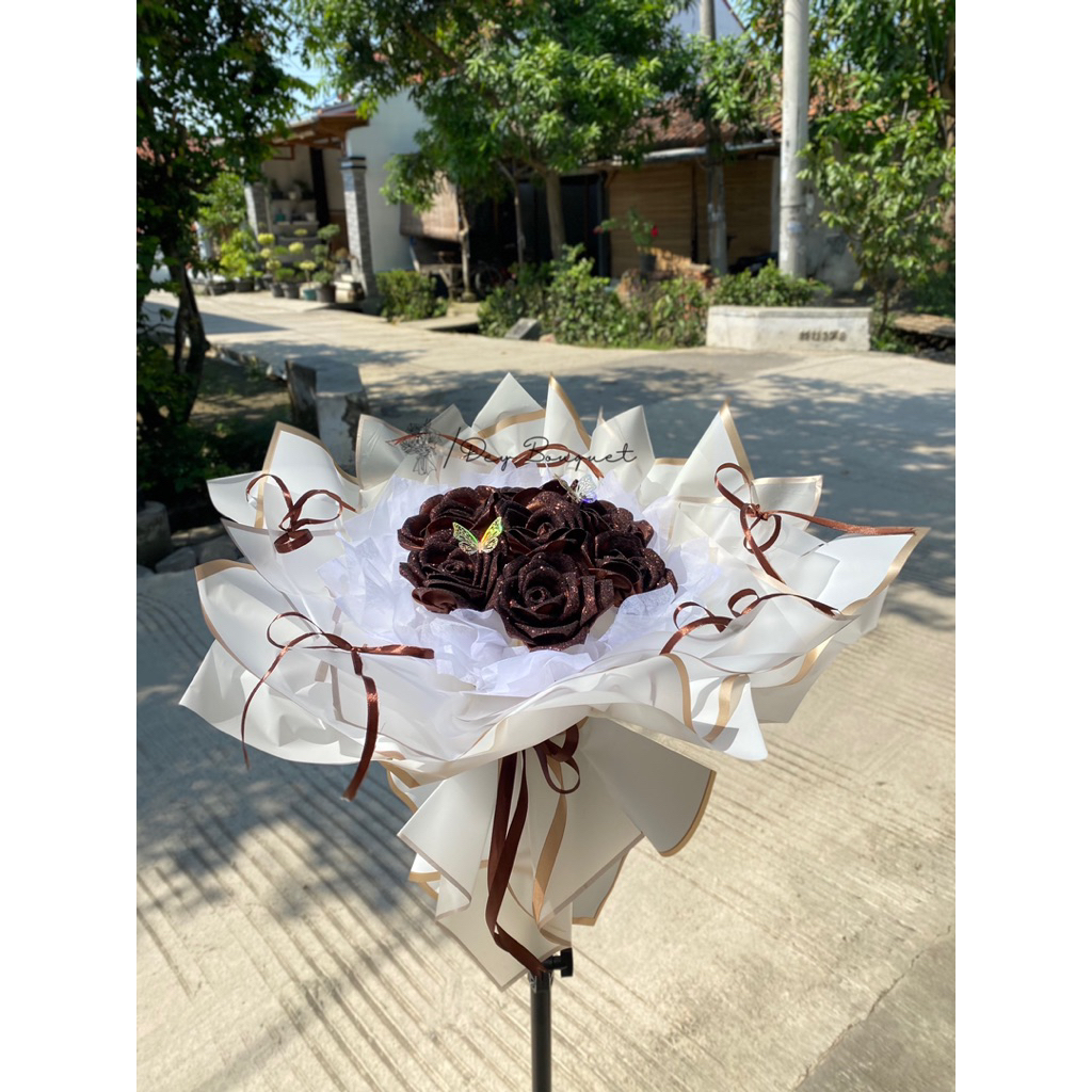 ROUND BUKET MAWAR COKLAT GLITTER | BUKET BUNGA | BUKET WISUDA | BUKET LAMARAN | BUKET HARI SPESIAL |