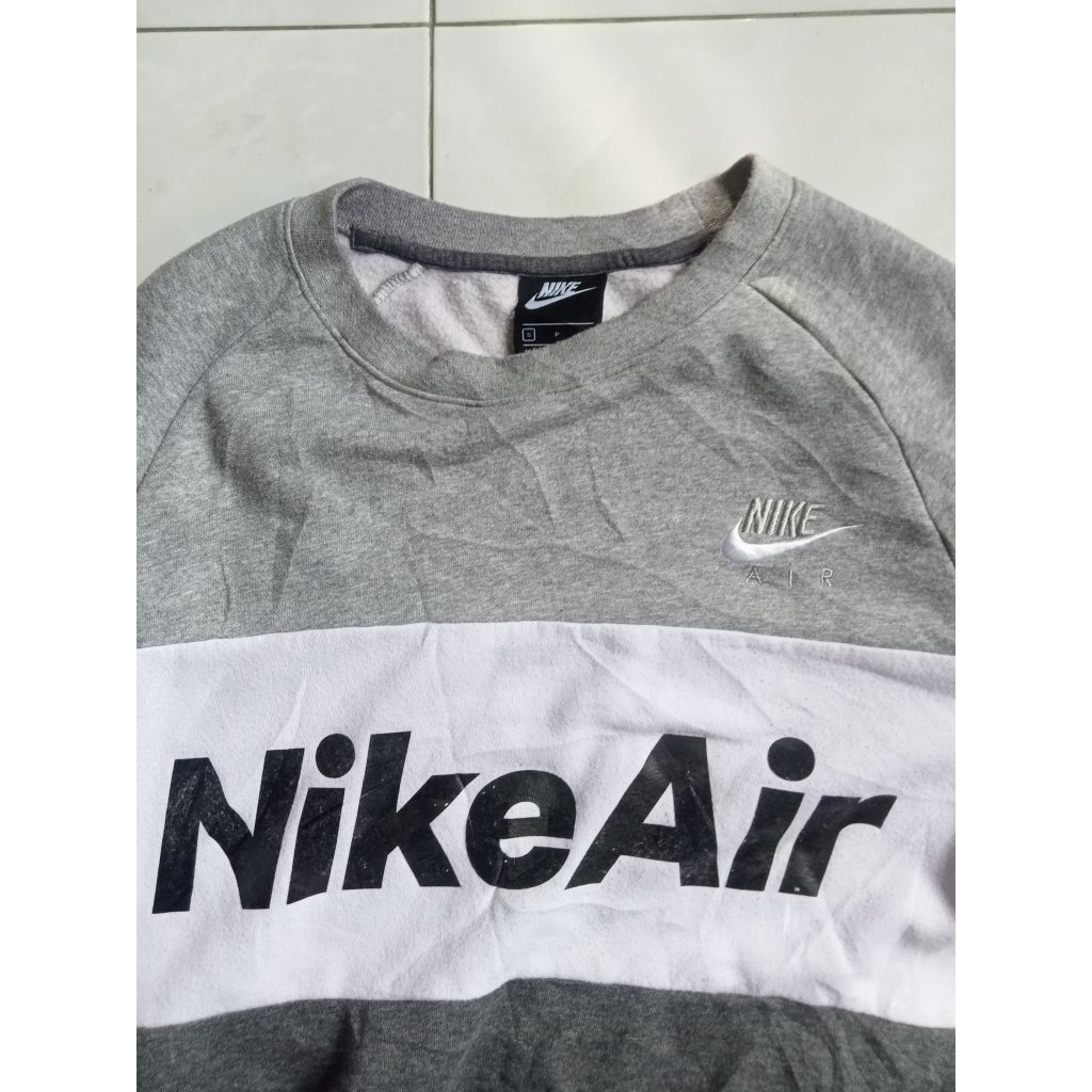 crewnack nike air second