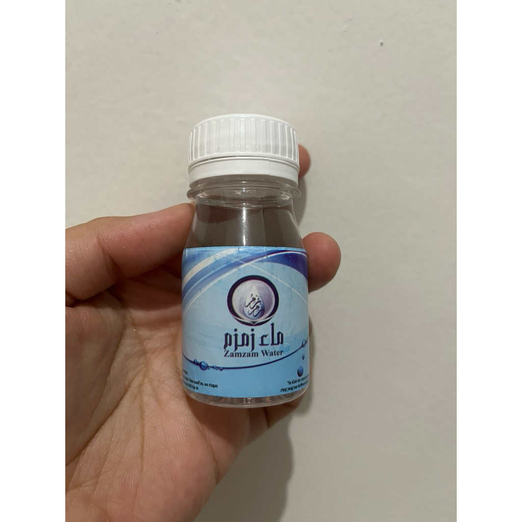 

Zam Zam Water Kemasan Botol Kecil