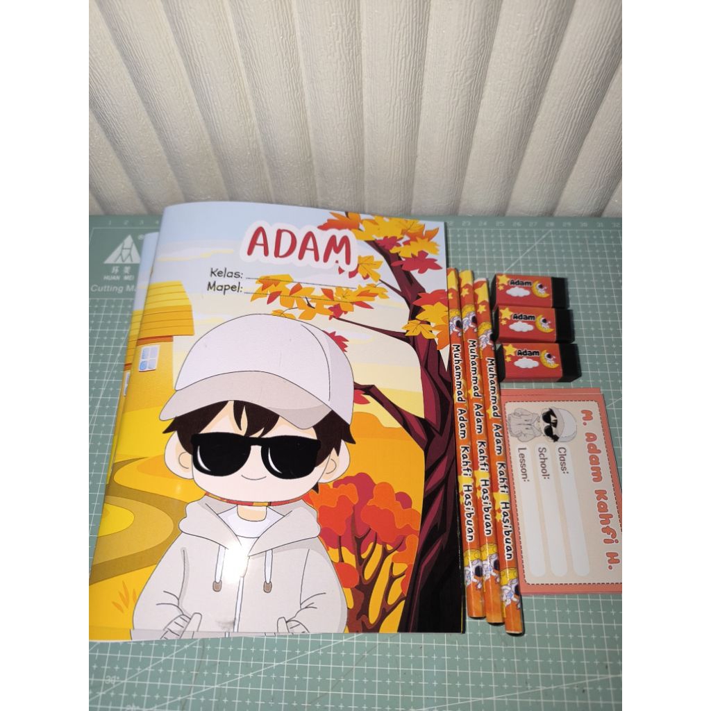 

Paket Super Lengkap pBack To School, buku tulis, pensil, penghapus, kotak pensil, stiker nama custom
