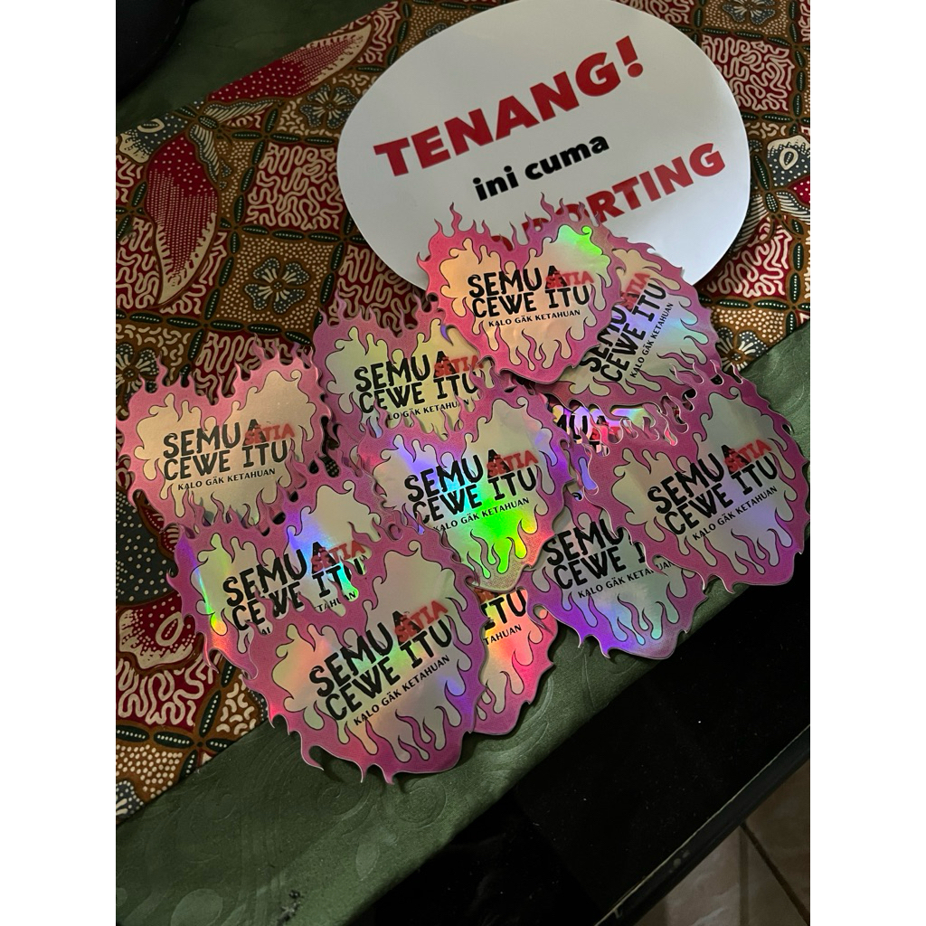 

STICKER SEMUA CEWE SETIA KLO GA KETAHUAN