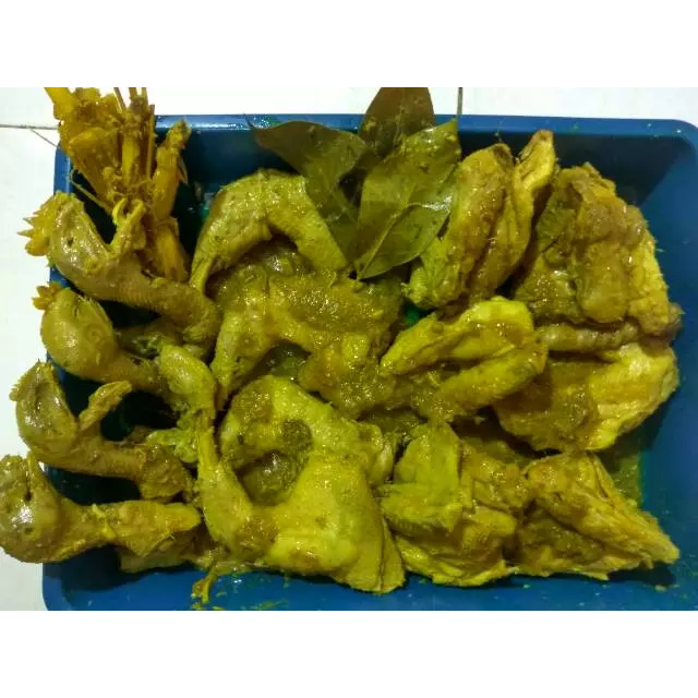 

Ayam Kampung Bumbu Kuning - Ayam kampung ungkep bumbu kuning/ayam kampung/ayam ungkep/ayam - 500gr Frozen Food
