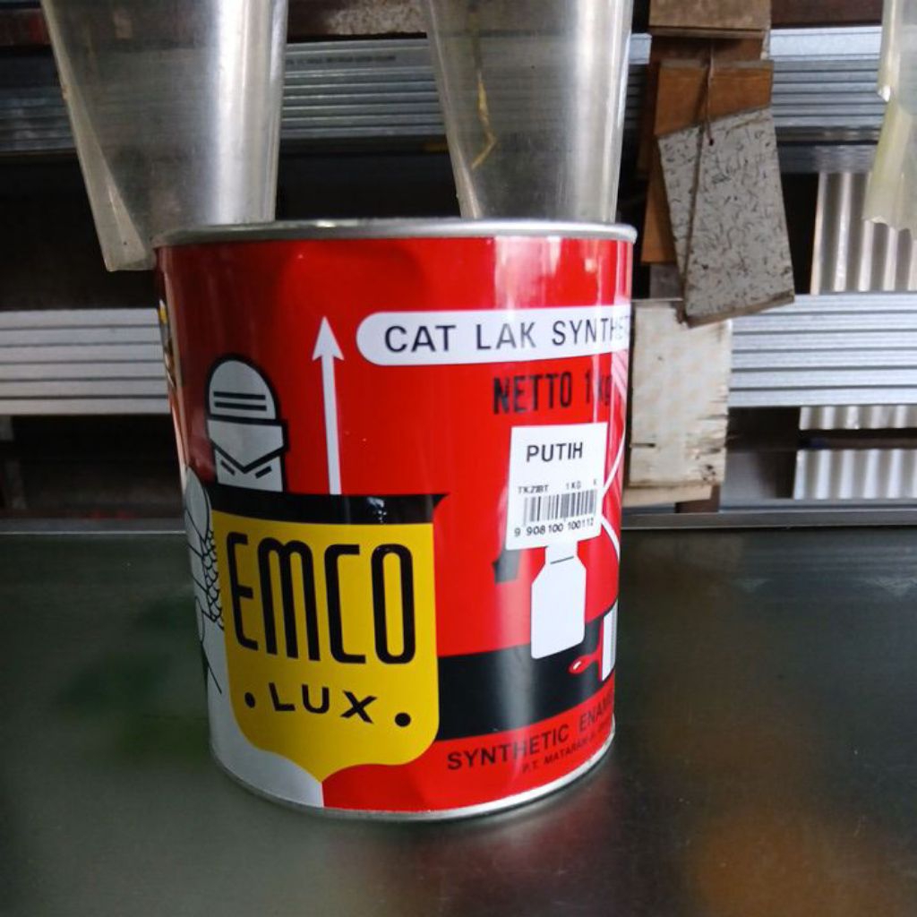 Cat Kayu dan Besi Emco 1 kg