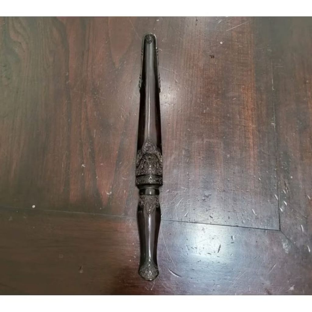 tombak pamor unthuk banyu