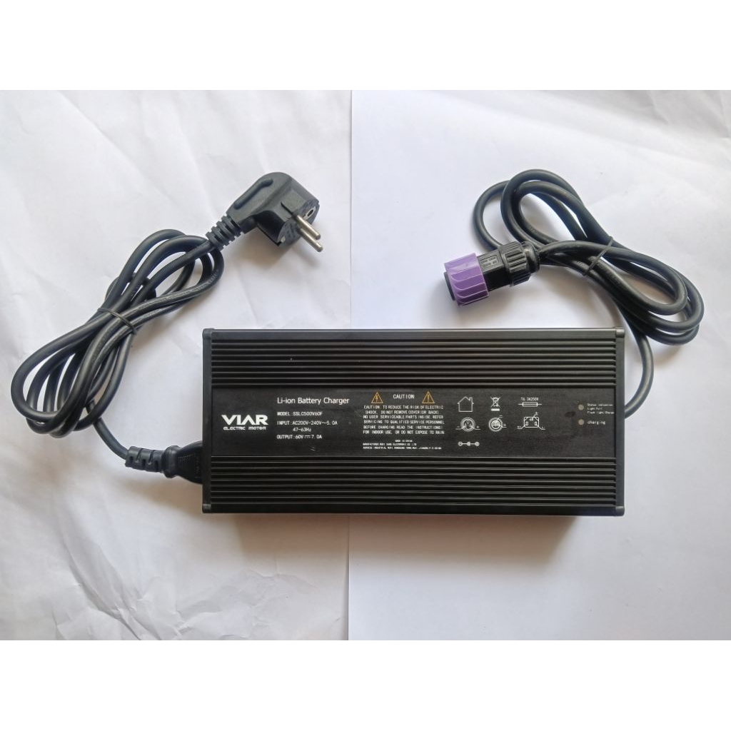 Charger baterai motor listrik VIAR Q1 60V 7A