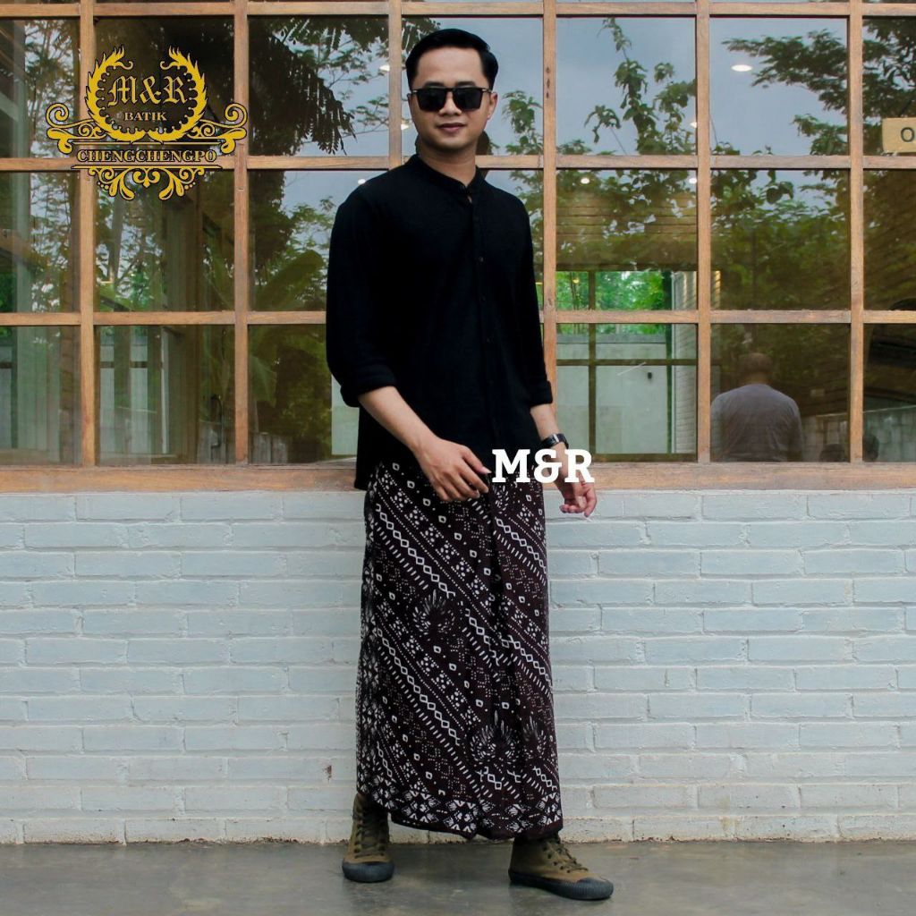 Sarung Pria Motif Liris Sarung Batik Sarung Goyor Sarung Printing Sarung Palaikat Sarung Cap Sarung 