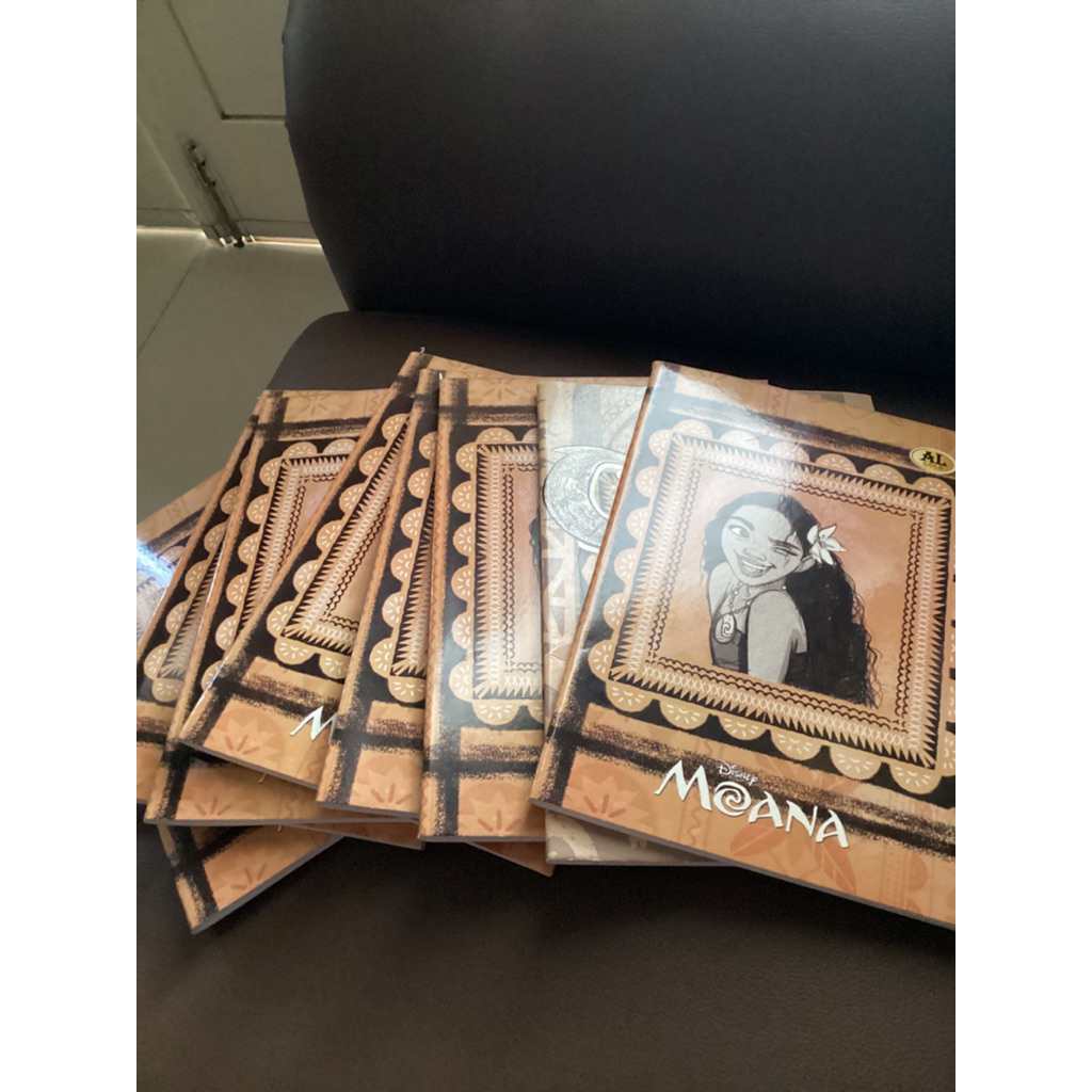 

Buku tulis 58 lembar AL Gold Moana