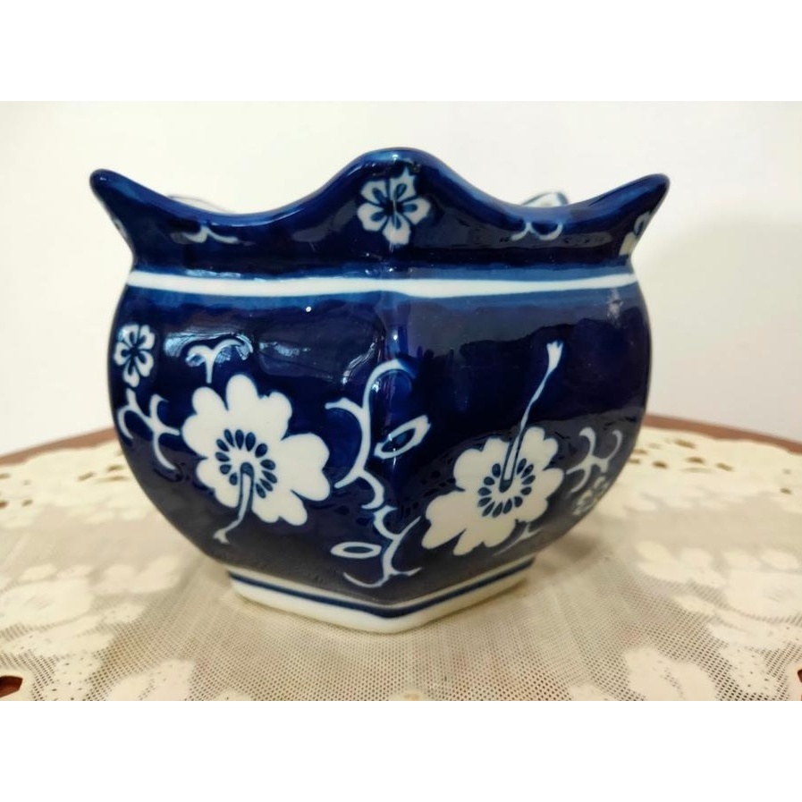 Pot Keramik Antik Cina Segi Enam Biru Dongker