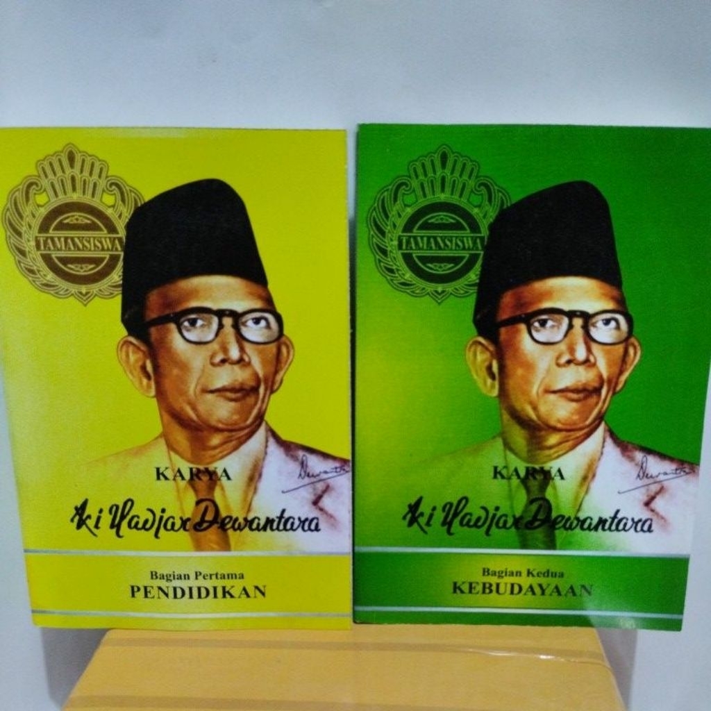 KI HAJAR DEWANTARA BAGIAN PERTAMA DAN KEDUA (PENDIDIKAN & KEBUDAYAAN)