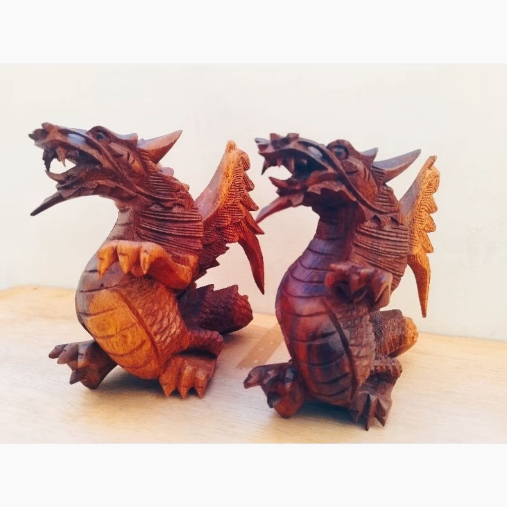 Patung Kayu Ukir Naga Bali