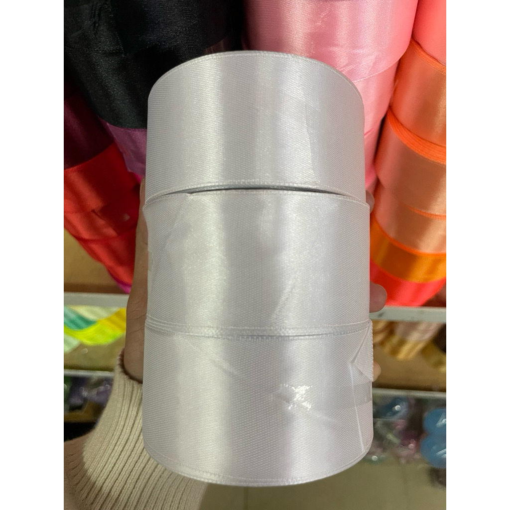 

Pita Satin Putih Bersih