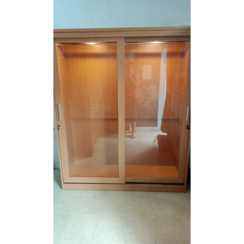 Lemari gantung / Gamis sleding / Lemari gantung kayu