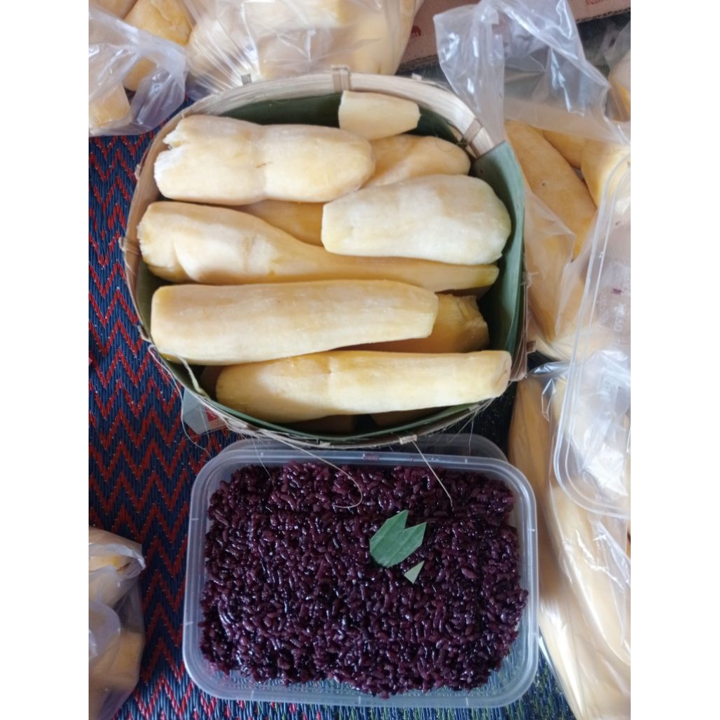 

paket hemat 1kg tape singkong 250g tape ketan hitam