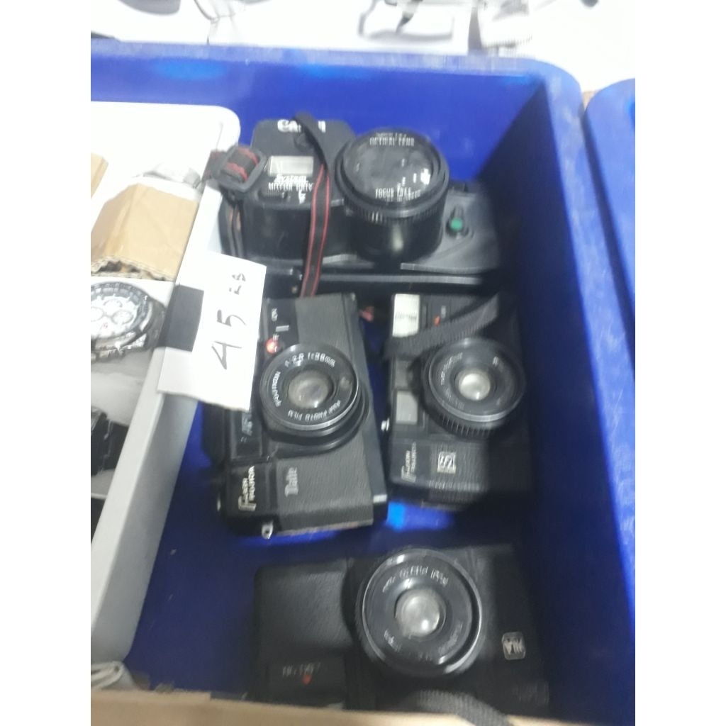 kamera vintage lawas pajangan