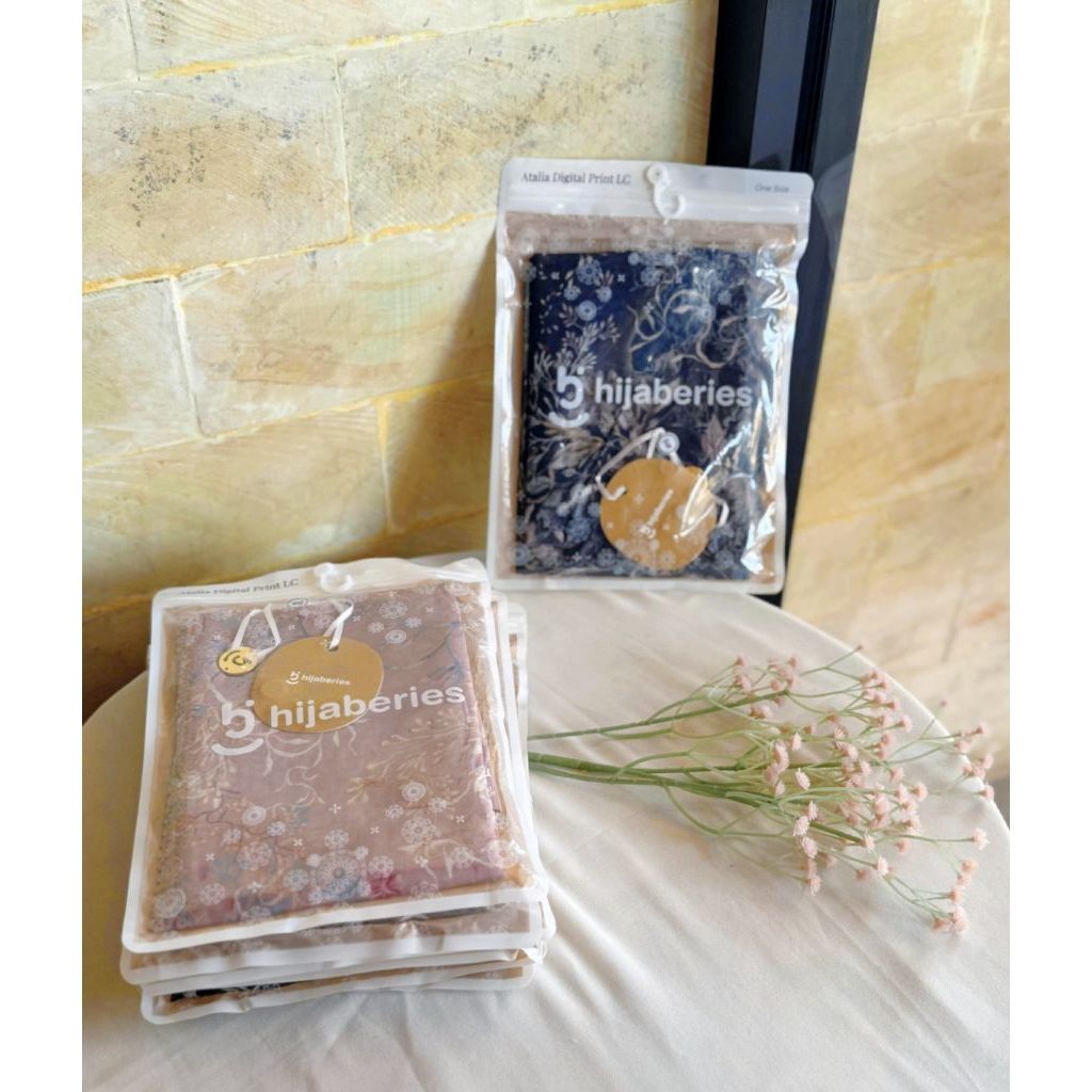 Hijab segiempat hijaberies HIJAB VOAL MOTIF Hijaberies pouch Voal premium jilbab motif segiempat