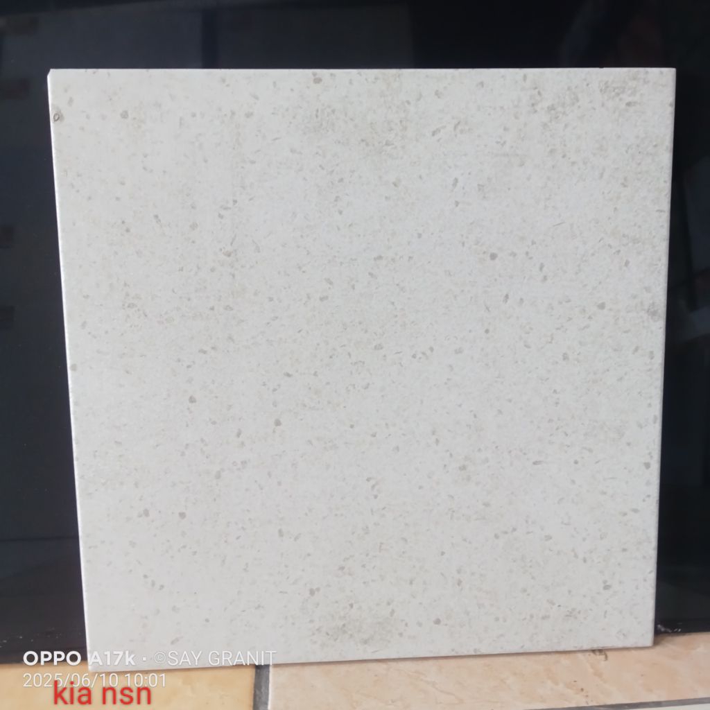 Keramik 40x40 terazo Wt kia nsn