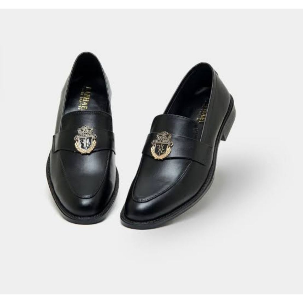 Sepatu kerja kantor pria