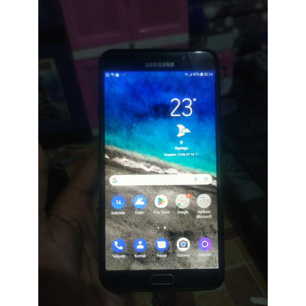 Samsung a9 pro (minus)