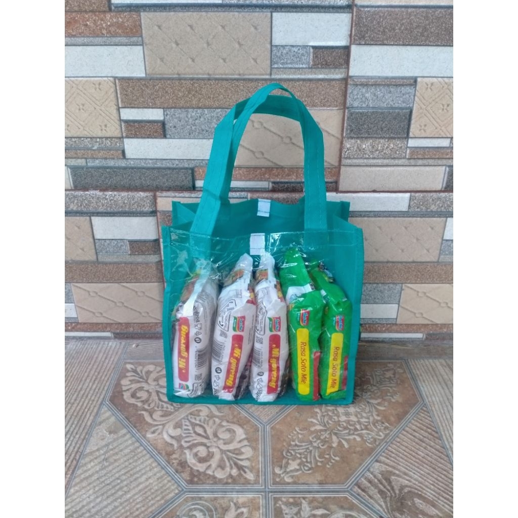 

Tas Sponbond Combinasi Mika 70gsm 20x10x20