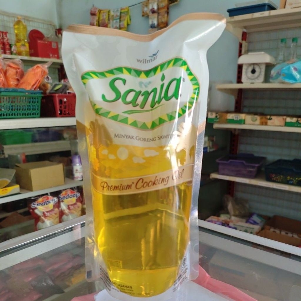 

Minyak goreng SANIA REFIL 1L