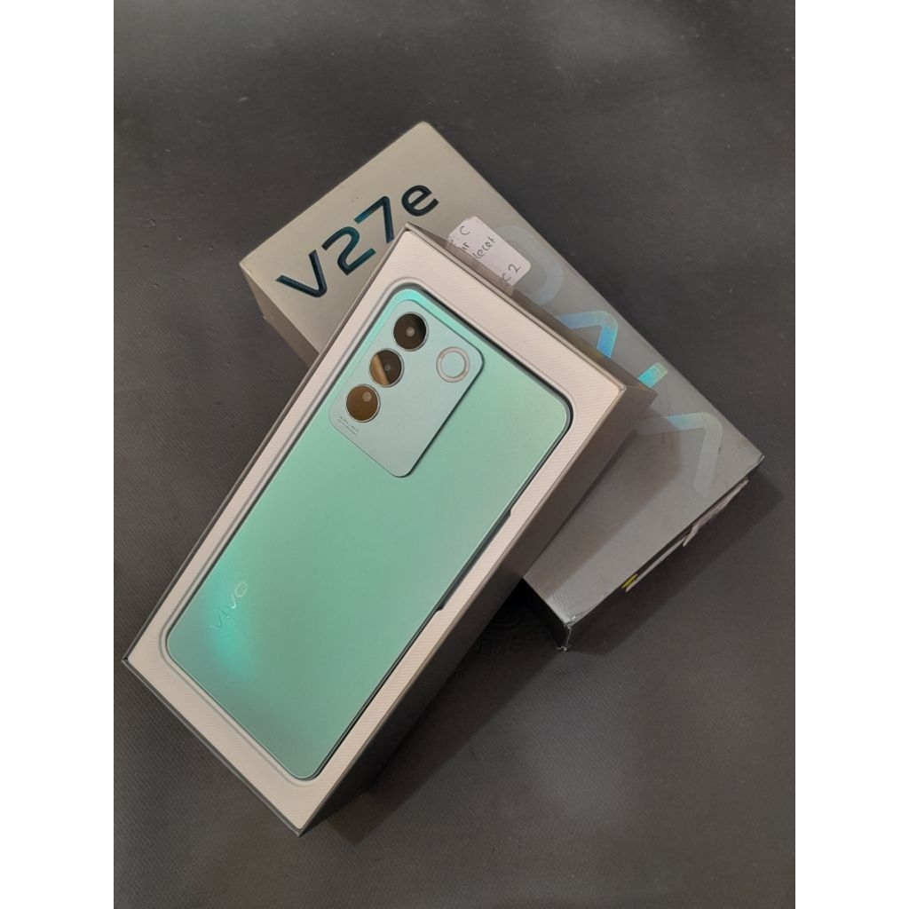 HP Smartphone VIVO V27e RAM 8/256GB BEKAS PAKAI SEGEL/SECOND FULLSETT 100% ORIGINAL